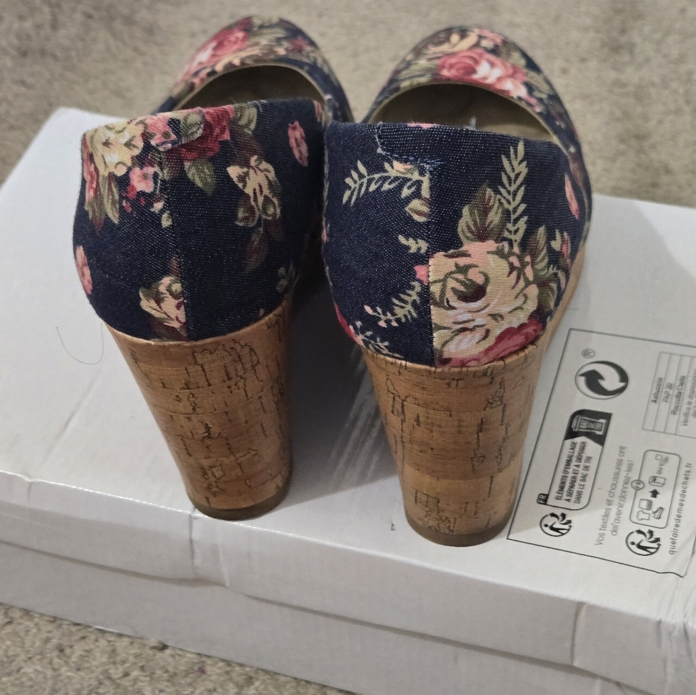 Denim floral Wedge - Picture 4 of 8